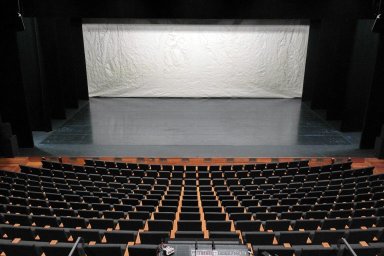 Theaterzaal van de Stadsschouwburg Amsterdam